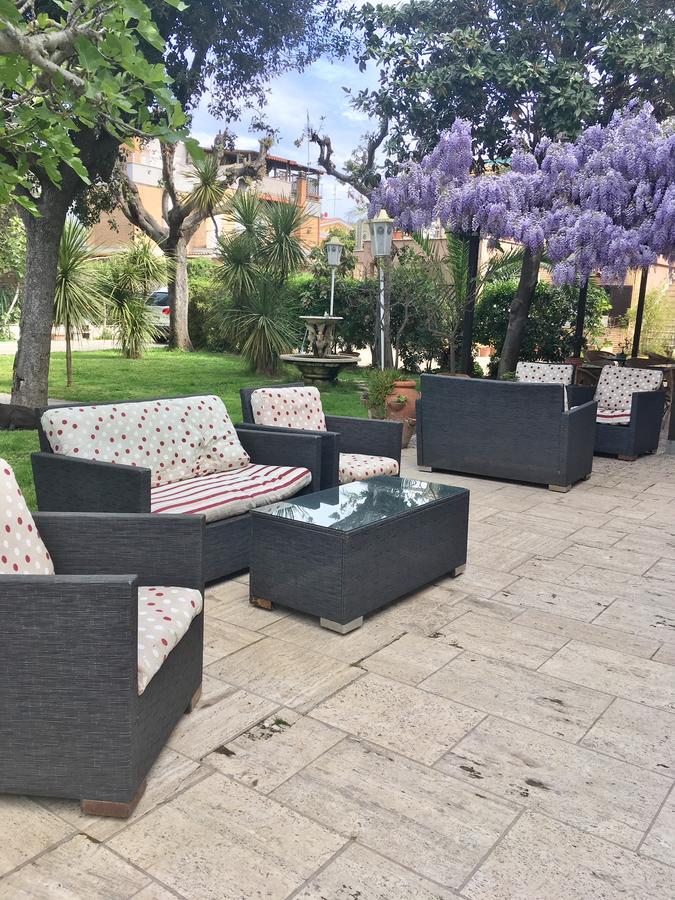 Albergo Villa Anna Anzio Exteriör bild